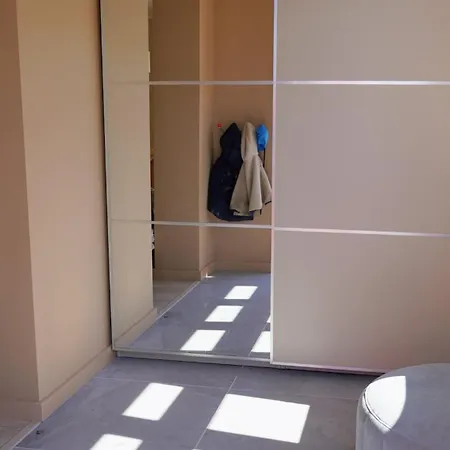 Summer Place By The River Дом отдыха